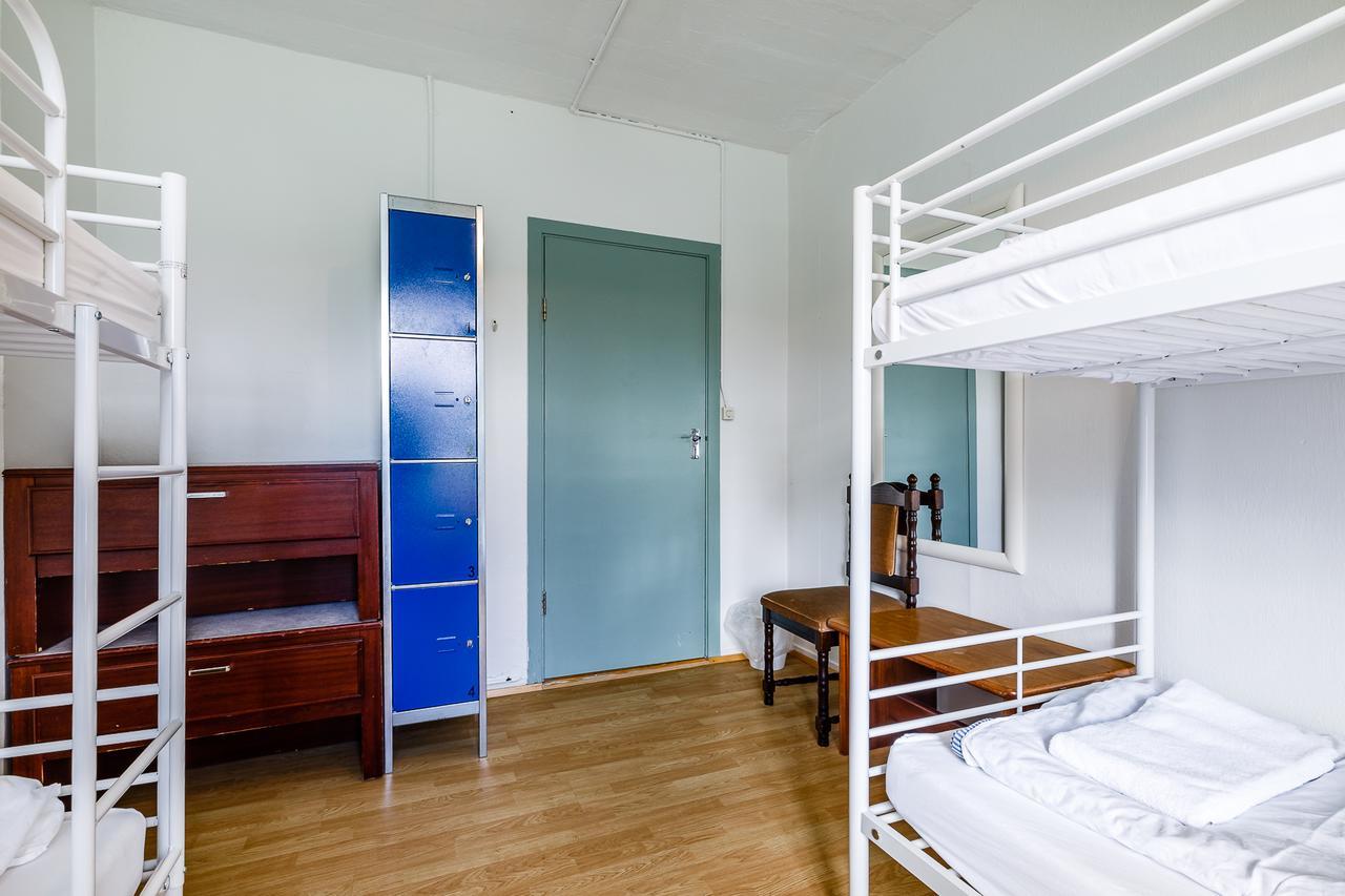 Riverside Hostel Блёндюоус Экстерьер фото